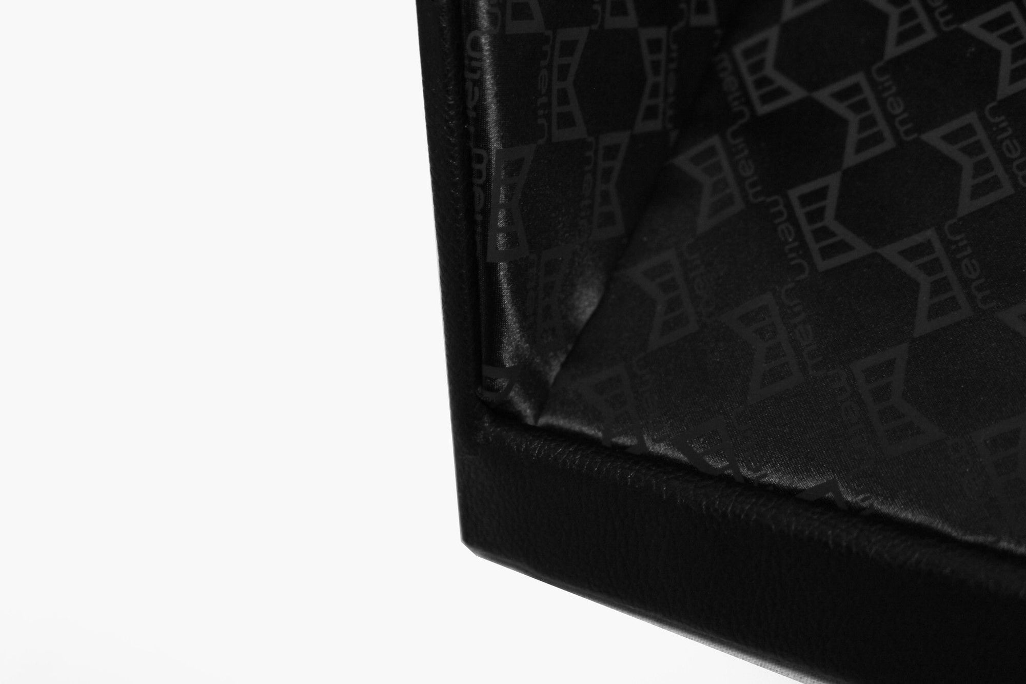 Luxury Travel Box - Melin Brand - 3